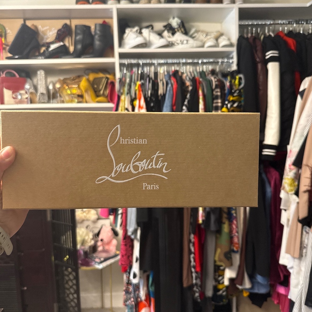 Christian Louboutin sz 36. empty shoe box